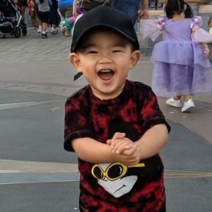 Meet your Posher, Sharon